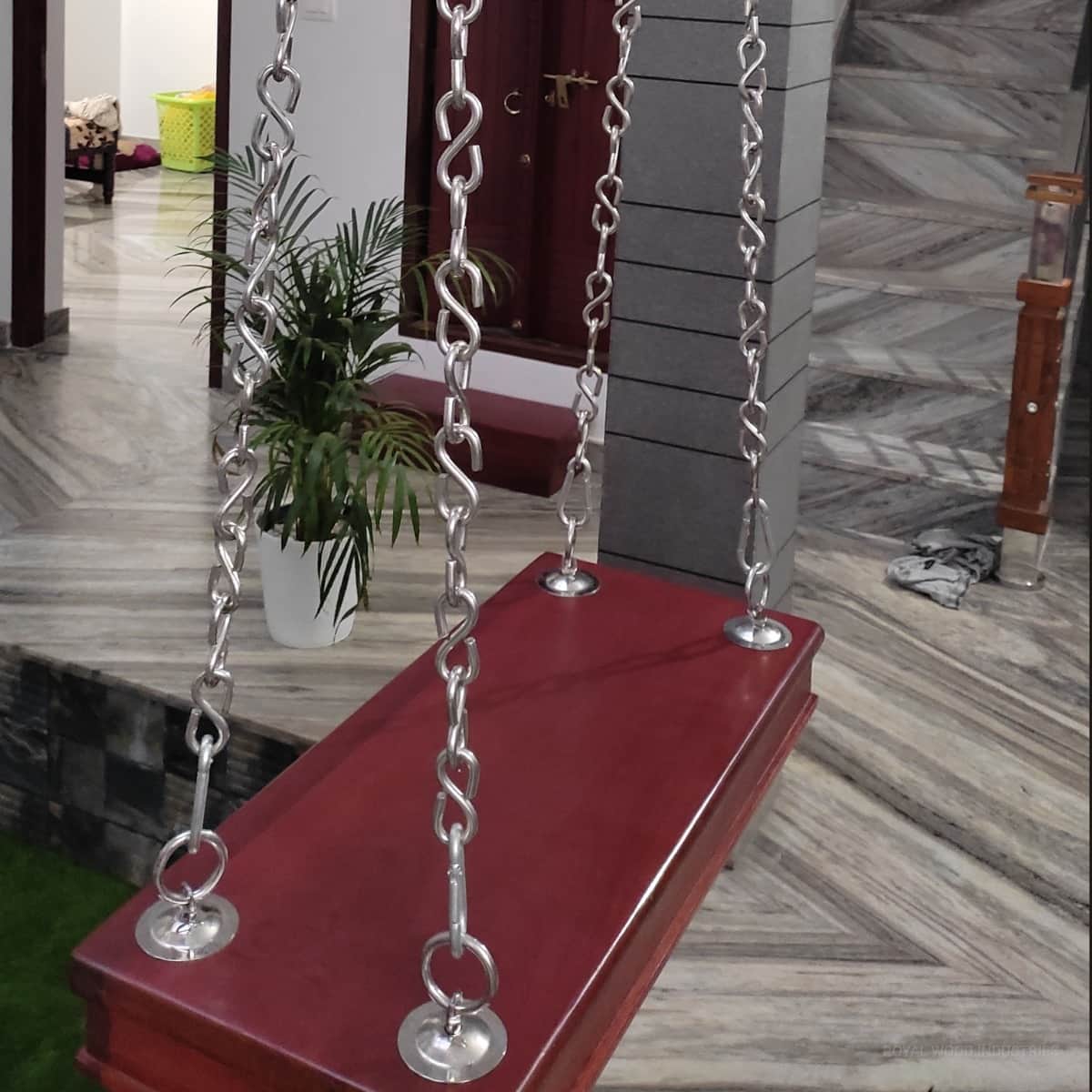 wooden_swing
